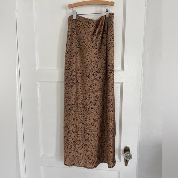 NWT Jon & Anna animal print slip skirt large - Picture 3 of 7